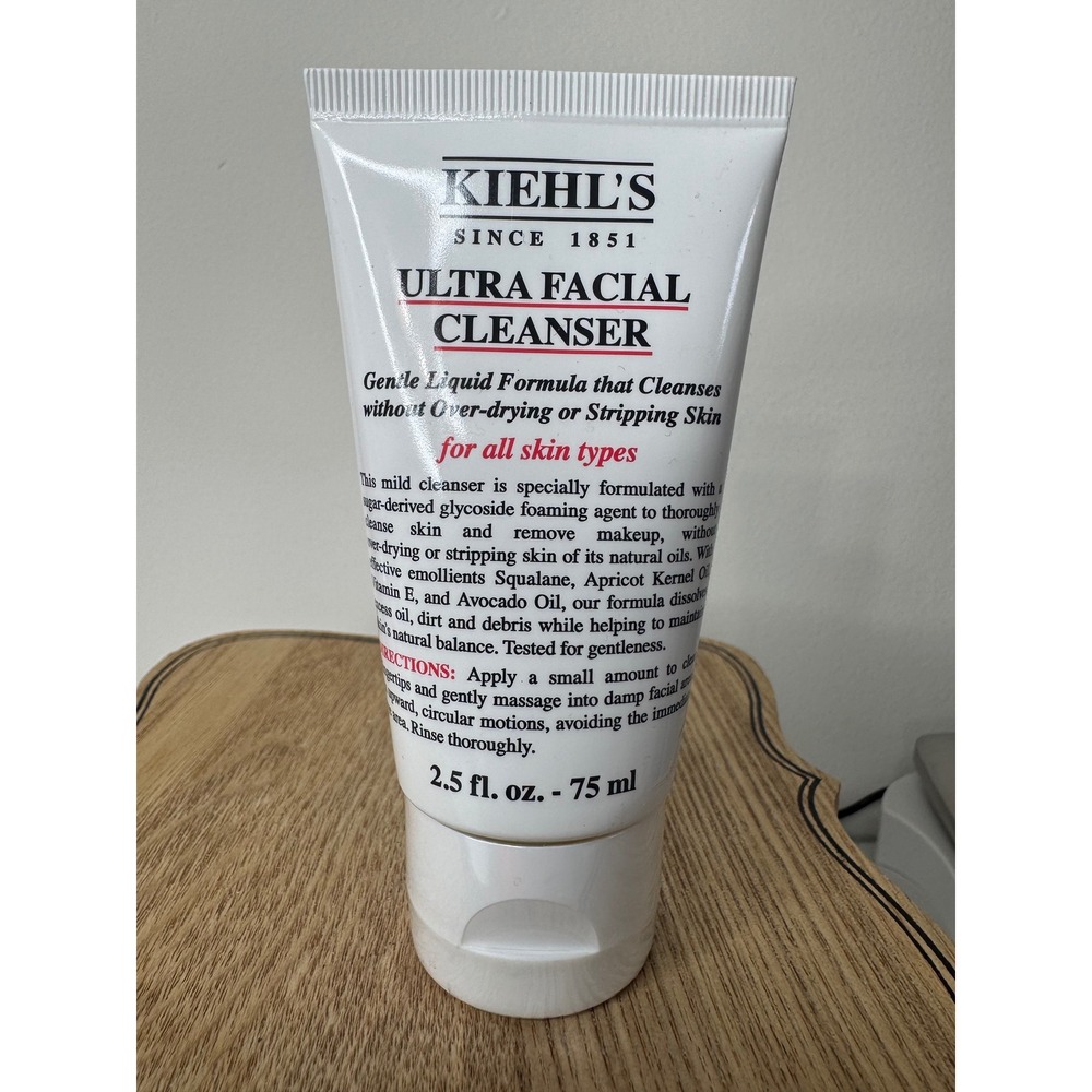 Kiehls Ultra Facial Cleanser for All Skin Types 2.5 fl oz 75 ml Travel Size